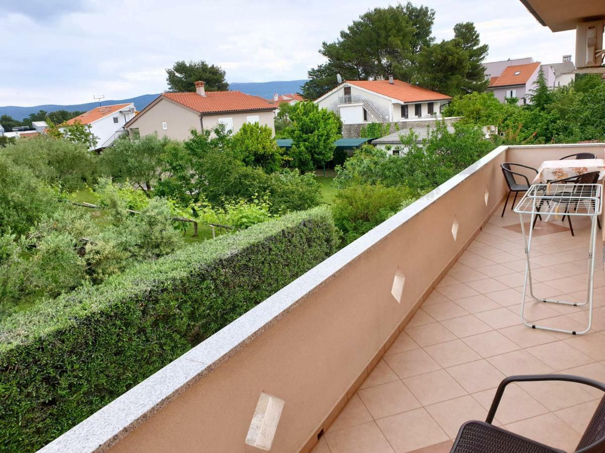 Apartments Elvira Krk Town Esterno foto